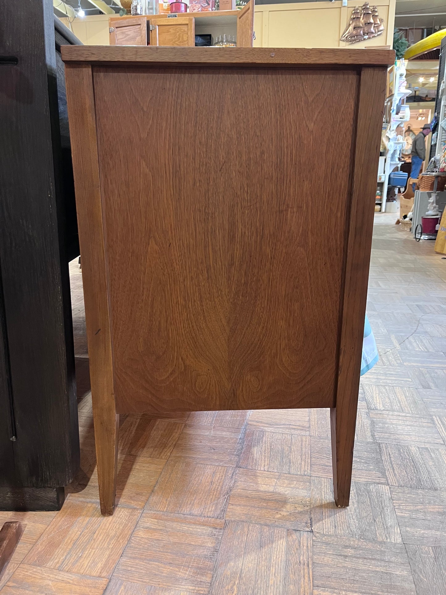 Deilcraft Mcm Walnut Credenza