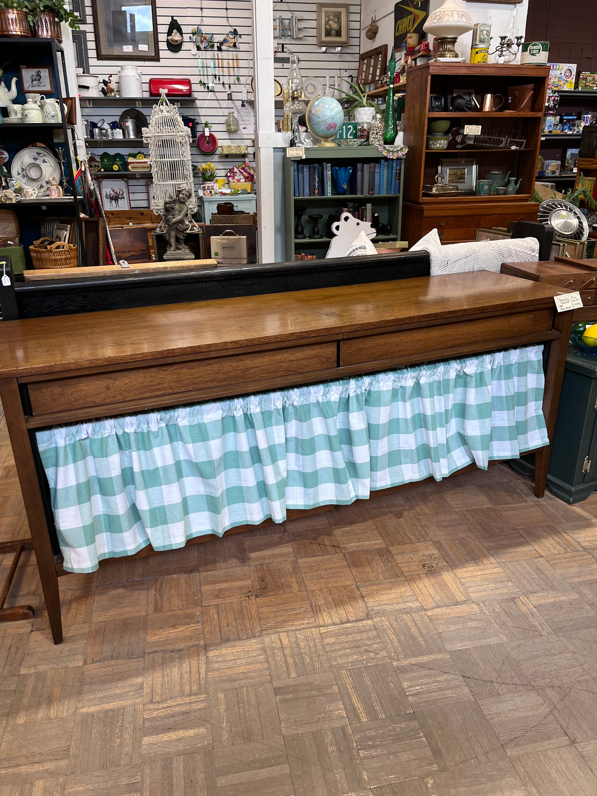 Deilcraft Mcm Walnut Credenza
