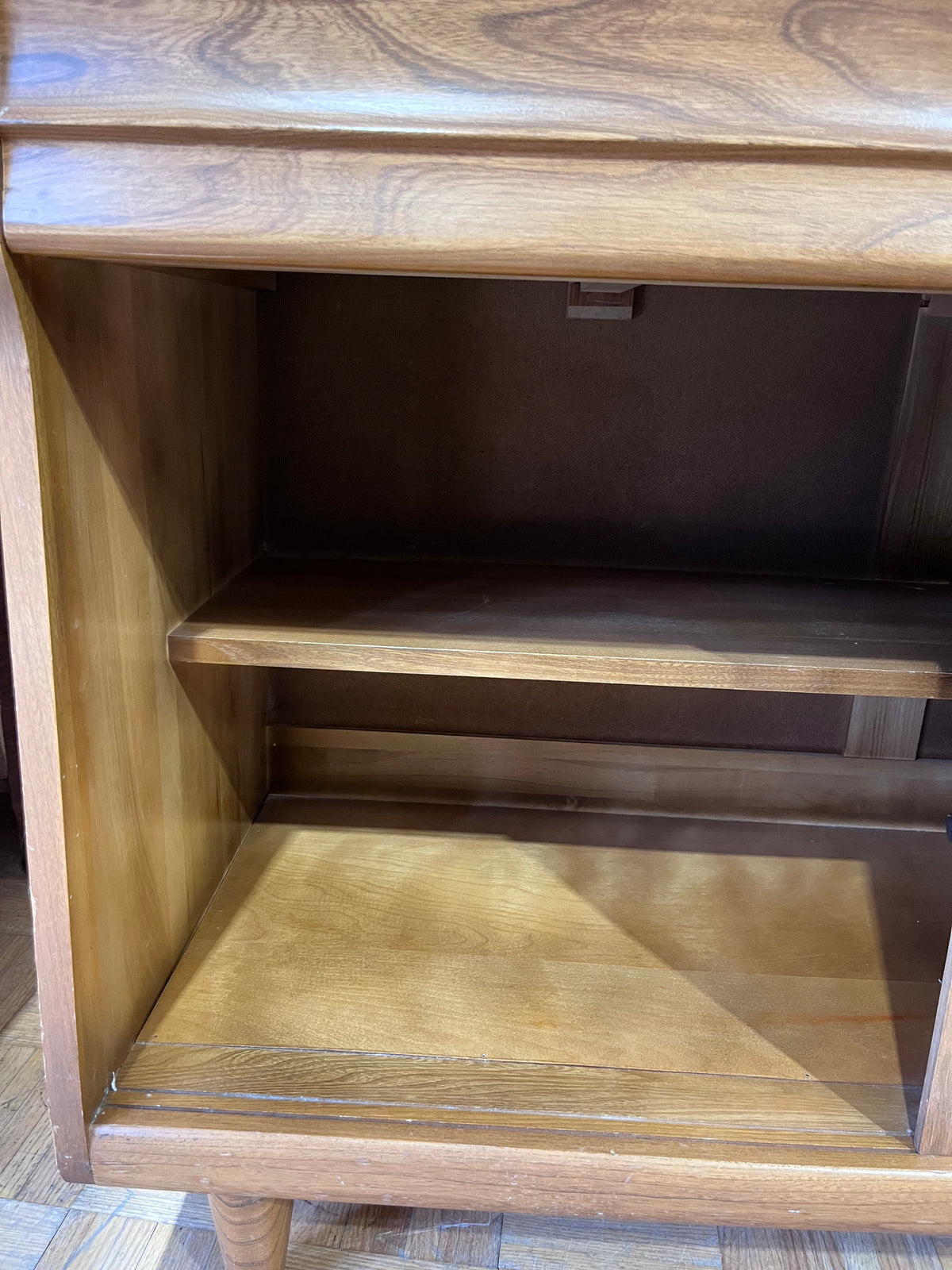 Krug Solid Wood Elm MCM Hutch
