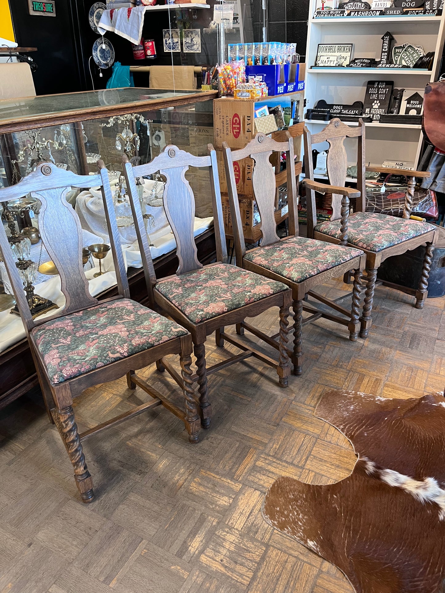 Solid Oak table with Barley twist legs with 4 chairs